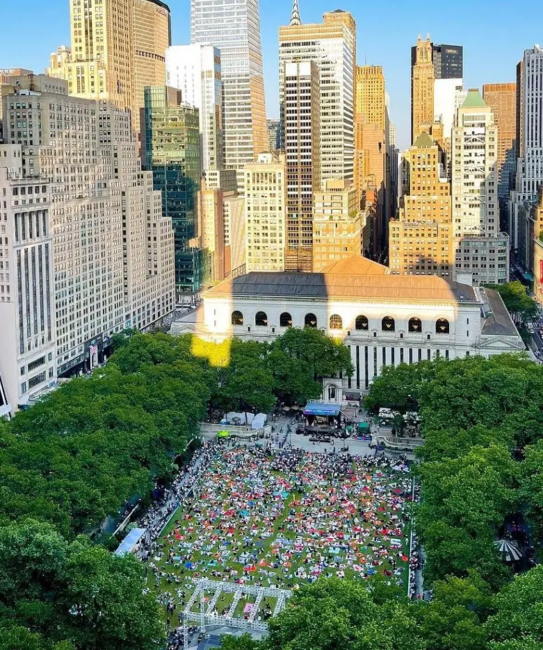 An aerial view of giant Bryant Park NYC. Picture credit: @bryantparknyc