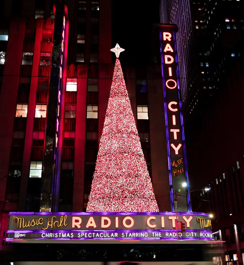 Holiday vibes at Radio City Music Hall. (Photo By: Johnell Pannell)