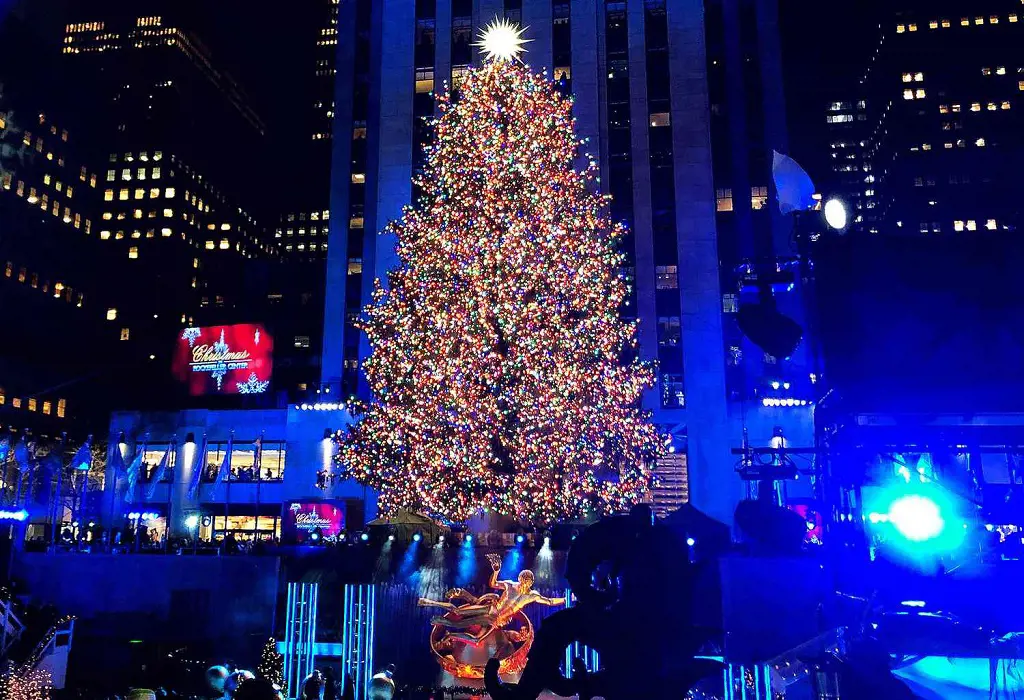 Gorgeous sparkling Rockefeller Center Christmas tree