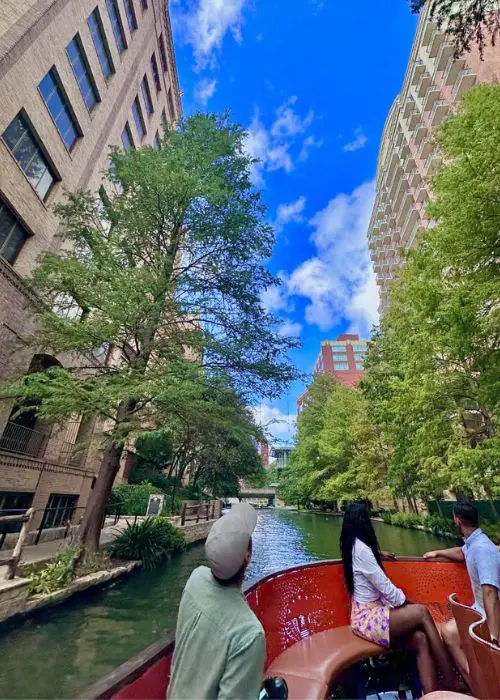 A magical boat ride to San Antonio river walk, the boat services are provided by Go Rio Cruises