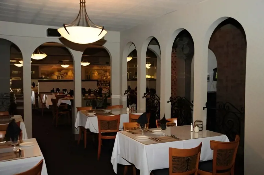 Enjoy classic Italian cuisines at Fortuna's Restaurant & Banquets