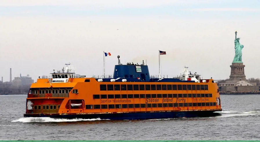 Staten Island Ferry cross passed the Statue of Liberty