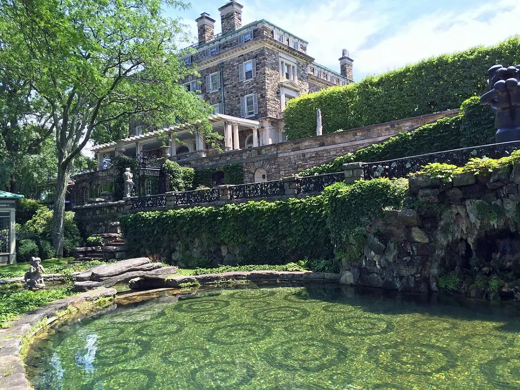 Garden of Kykuit Museum near Sleepy Hollow