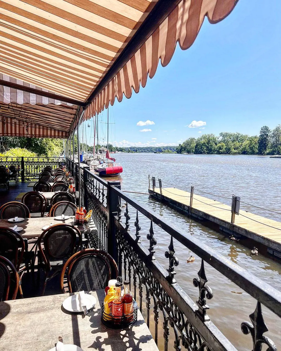 Enjoy the view while dinning at Ole Savannah Southern Table and Bar