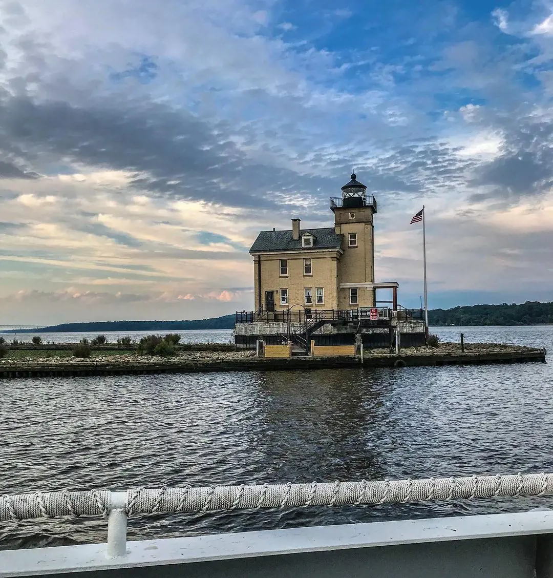 Stunning view of Rondout Lighthouse in Hudson Valley