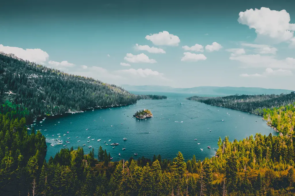 The stunning view of Emerald Bay State Park during the Fall season.(Photo By: Fabian Quintero)